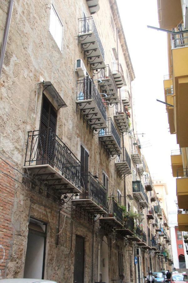 Appartamento Valverde パレルモ エクステリア 写真